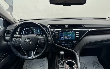 Toyota Camry, 2019 год, 2 879 000 рублей, 10 фотография
