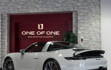 Porsche 911, 2024 год, 19 900 000 рублей, 3 фотография