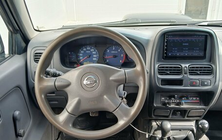 Nissan NP300, 2012 год, 1 234 000 рублей, 12 фотография