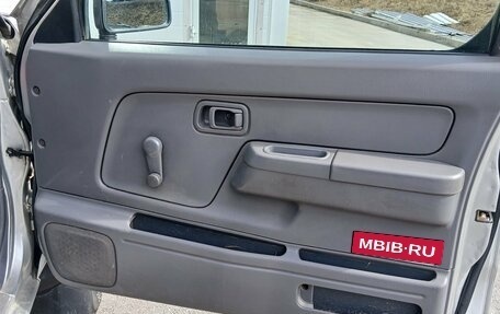 Nissan NP300, 2012 год, 1 234 000 рублей, 23 фотография