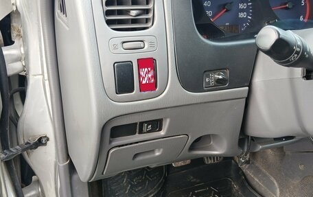 Nissan NP300, 2012 год, 1 234 000 рублей, 17 фотография