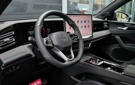 Volkswagen Tiguan, 2025 год, 4 990 000 рублей, 13 фотография