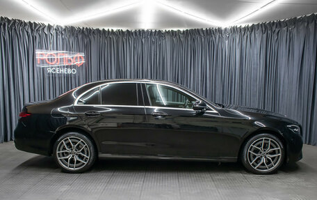 Mercedes-Benz E-Класс, 2020 год, 3 749 000 рублей, 4 фотография