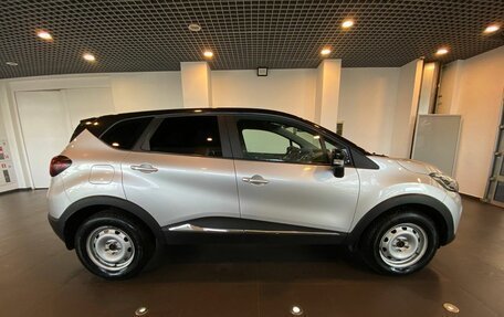 Renault Kaptur I рестайлинг, 2021 год, 1 799 000 рублей, 2 фотография