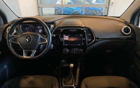 Renault Kaptur I рестайлинг, 2021 год, 1 799 000 рублей, 9 фотография