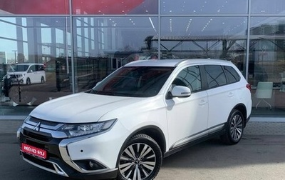 Mitsubishi Outlander III рестайлинг 3, 2021 год, 2 790 000 рублей, 1 фотография