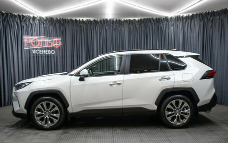 Toyota RAV4, 2020 год, 3 849 000 рублей, 8 фотография