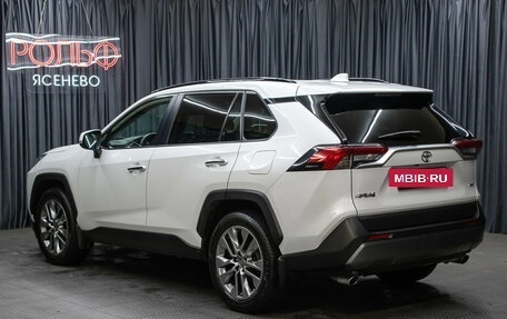 Toyota RAV4, 2020 год, 3 849 000 рублей, 7 фотография