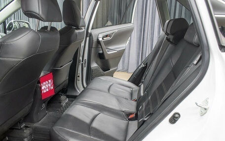 Toyota RAV4, 2020 год, 3 849 000 рублей, 12 фотография