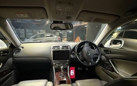 Lexus IS II рестайлинг 2, 2006 год, 1 150 000 рублей, 12 фотография