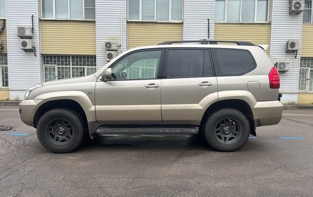 Toyota Land Cruiser Prado 120 рестайлинг, 2003 год, 1 900 000 рублей, 5 фотография