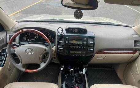 Toyota Land Cruiser Prado 120 рестайлинг, 2003 год, 1 900 000 рублей, 8 фотография