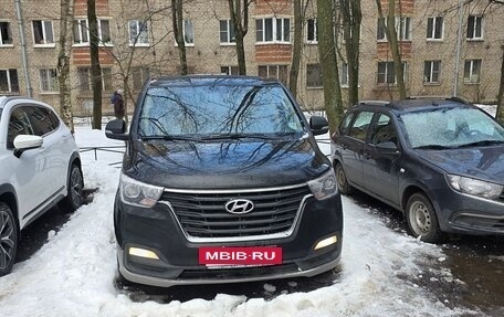 Hyundai H-1 II рестайлинг, 2021 год, 2 300 000 рублей, 5 фотография
