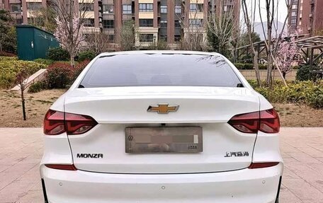 Chevrolet Monza, 2022 год, 1 040 000 рублей, 5 фотография