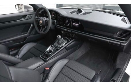 Porsche 911, 2023 год, 14 600 000 рублей, 6 фотография