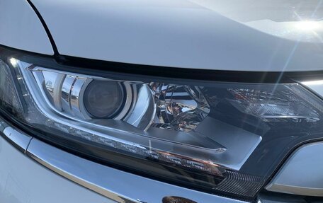 Mitsubishi Outlander III рестайлинг 3, 2021 год, 2 790 000 рублей, 3 фотография