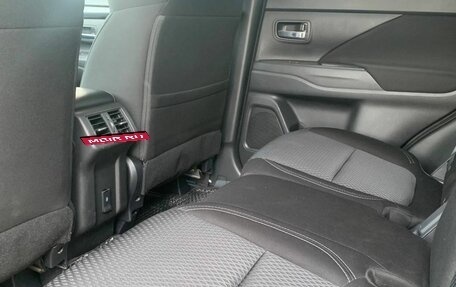 Mitsubishi Outlander III рестайлинг 3, 2021 год, 2 790 000 рублей, 23 фотография