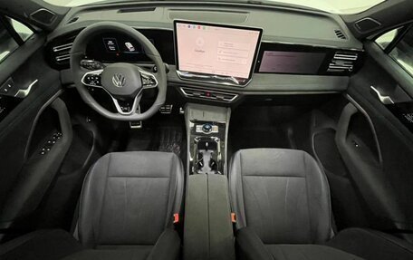 Volkswagen Tiguan, 2026 год, 4 969 000 рублей, 17 фотография