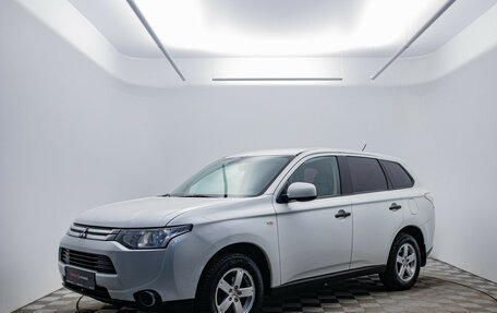Mitsubishi Outlander III рестайлинг 3, 2014 год, 1 180 000 рублей, 1 фотография