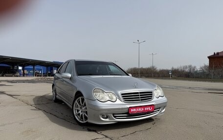Mercedes-Benz C-Класс, 2004 год, 680 000 рублей, 1 фотография