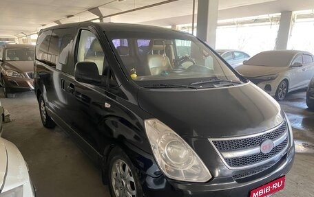 Hyundai Grand Starex Grand Starex I рестайлинг 2, 2010 год, 950 000 рублей, 1 фотография