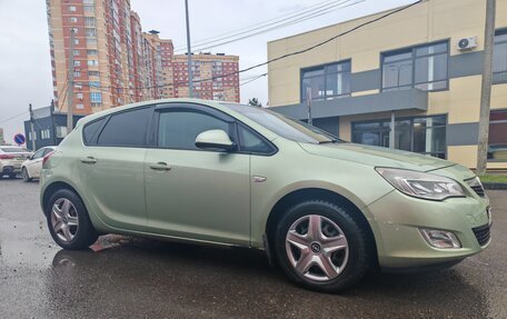 Opel Astra J, 2010 год, 590 000 рублей, 3 фотография