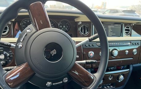 Rolls-Royce Phantom VII рестайлинг, 2015 год, 39 999 000 рублей, 4 фотография