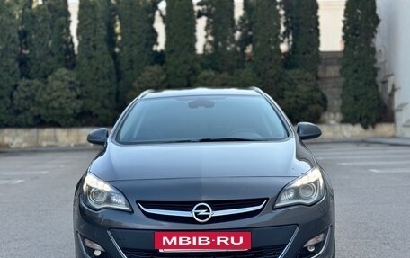 Opel Astra J, 2013 год, 1 250 000 рублей, 2 фотография
