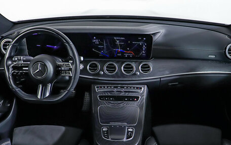 Mercedes-Benz E-Класс, 2020 год, 4 870 000 рублей, 13 фотография