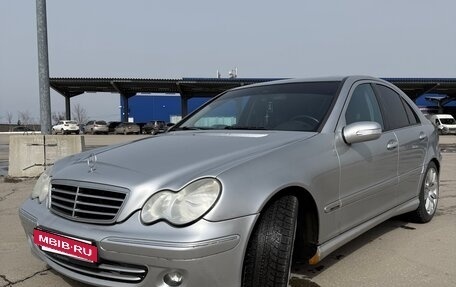 Mercedes-Benz C-Класс, 2004 год, 680 000 рублей, 2 фотография