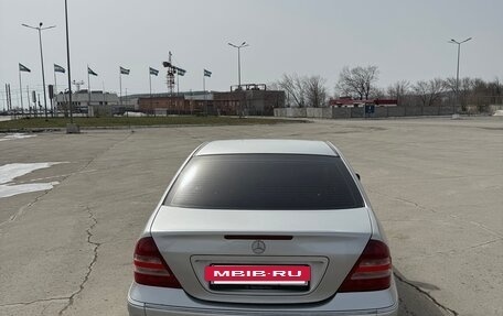 Mercedes-Benz C-Класс, 2004 год, 680 000 рублей, 8 фотография
