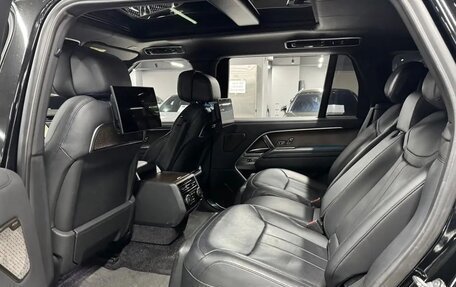 Land Rover Range Rover IV рестайлинг, 2023 год, 18 300 010 рублей, 9 фотография