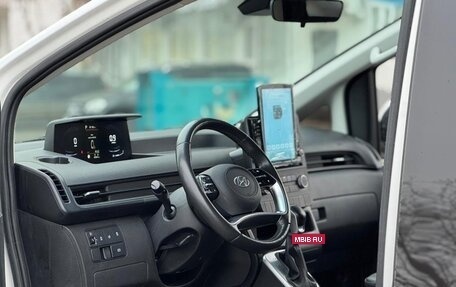 Hyundai Staria, 2021 год, 3 400 000 рублей, 11 фотография