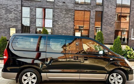 Hyundai H-1 II рестайлинг, 2016 год, 2 250 000 рублей, 2 фотография