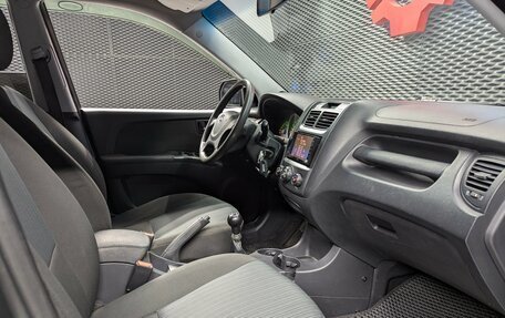 KIA Sportage II, 2010 год, 835 000 рублей, 21 фотография