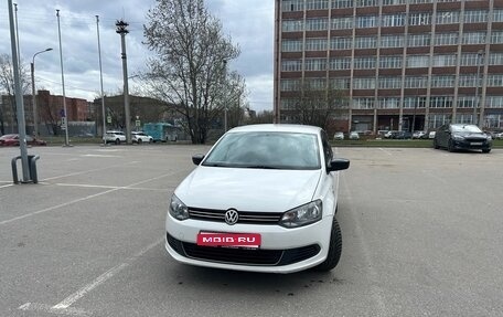 Volkswagen Polo VI (EU Market), 2013 год, 850 000 рублей, 1 фотография