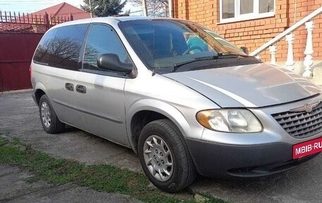 Chrysler Voyager III, 2001 год, 550 000 рублей, 4 фотография