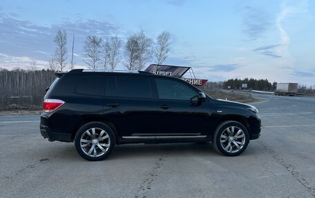 Toyota Highlander III, 2011 год, 2 000 000 рублей, 6 фотография