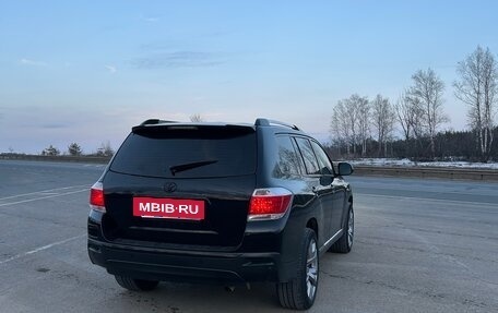 Toyota Highlander III, 2011 год, 2 000 000 рублей, 4 фотография
