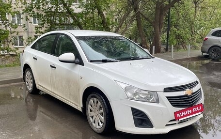 Chevrolet Cruze II, 2012 год, 750 000 рублей, 3 фотография