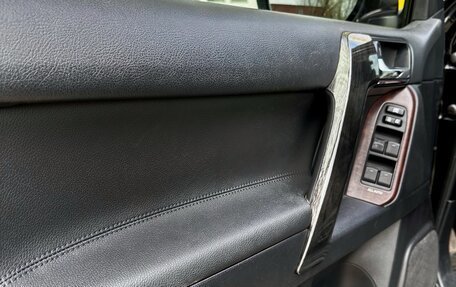 Toyota Land Cruiser Prado 150 рестайлинг 2, 2014 год, 2 980 000 рублей, 8 фотография