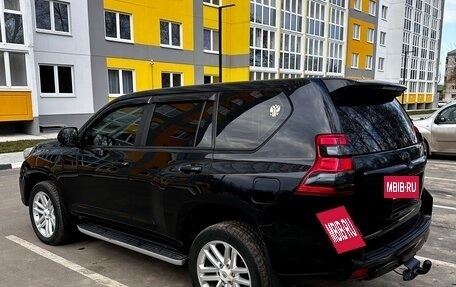 Toyota Land Cruiser Prado 150 рестайлинг 2, 2014 год, 2 980 000 рублей, 3 фотография