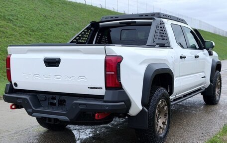 Toyota Tacoma, 2025 год, 10 900 000 рублей, 2 фотография