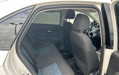 Volkswagen Polo VI (EU Market), 2013 год, 850 000 рублей, 9 фотография