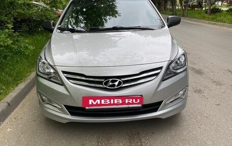 Hyundai Solaris II рестайлинг, 2016 год, 870 000 рублей, 5 фотография