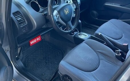 Honda Jazz I рестайлинг, 2005 год, 500 000 рублей, 8 фотография