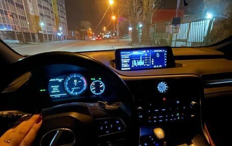 Lexus RX IV рестайлинг, 2018 год, 4 150 000 рублей, 8 фотография