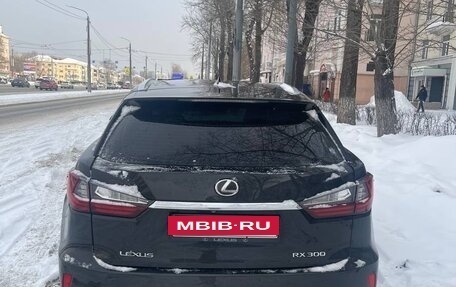 Lexus RX IV рестайлинг, 2018 год, 4 150 000 рублей, 10 фотография