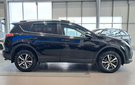 Toyota RAV4, 2018 год, 2 580 000 рублей, 4 фотография