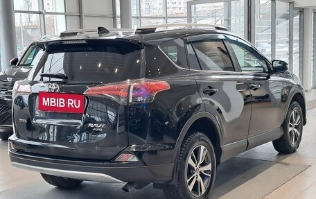 Toyota RAV4, 2018 год, 2 580 000 рублей, 5 фотография